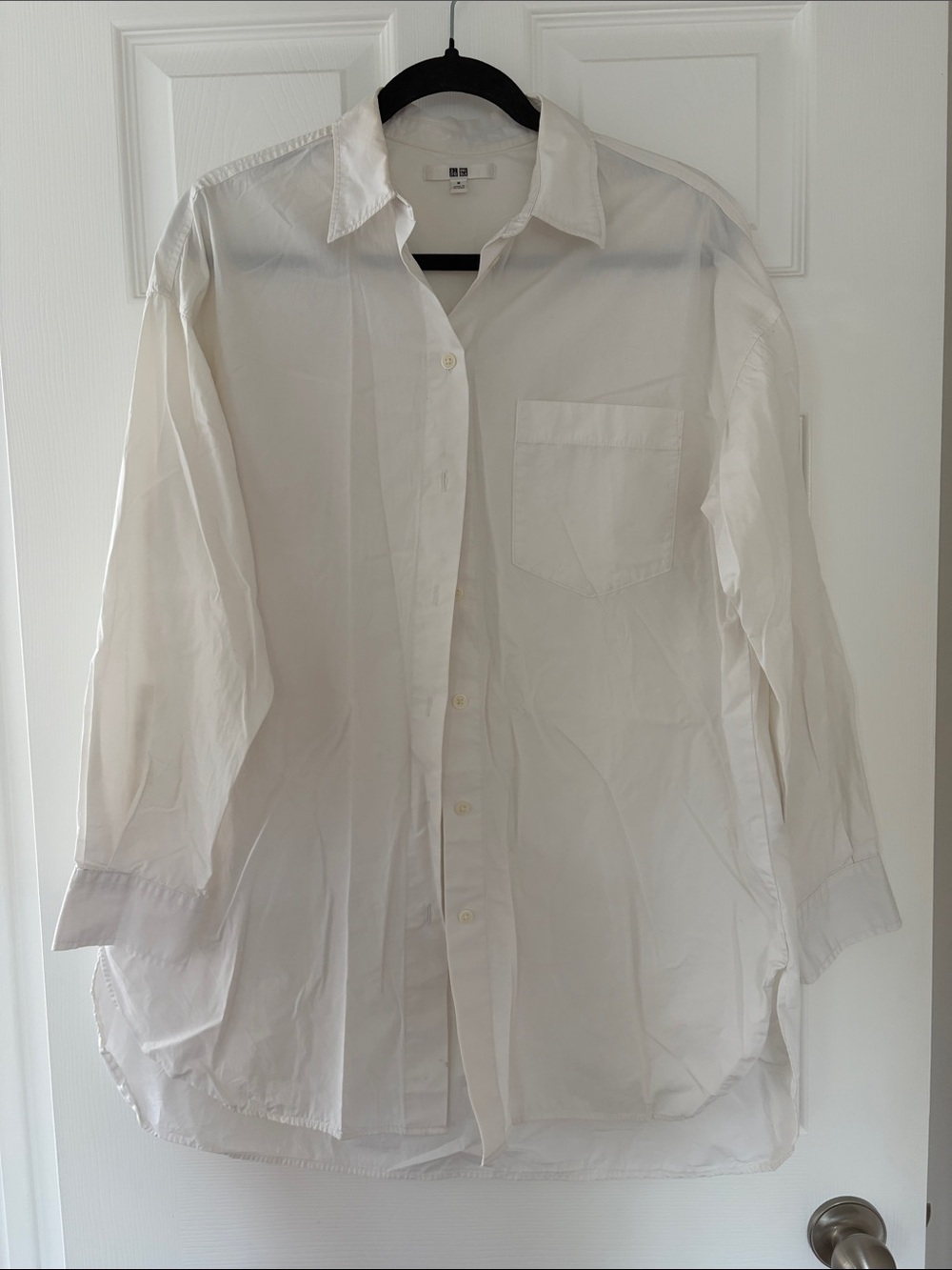 Uniqlo White Long-Sleeve Button Shirt with Pocket